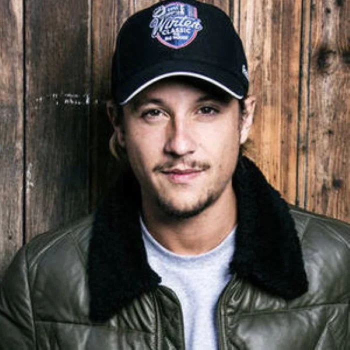 NEKFEU : BIOGRAPHIE DU RAPPEUR FRANÇAIS