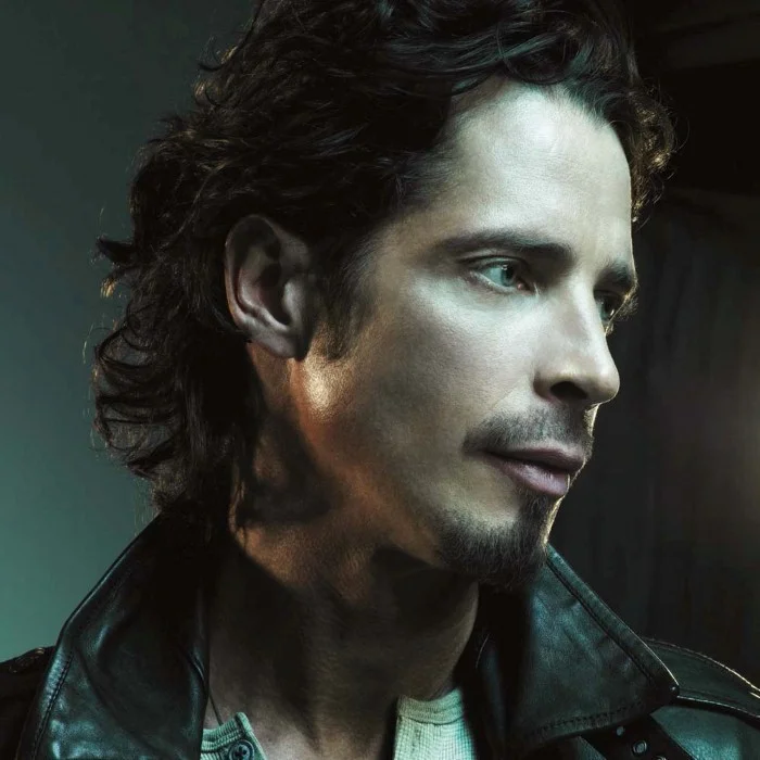 CHRIS CORNELL : LA VOIX LÉGENDAIRE DU GRUNGE