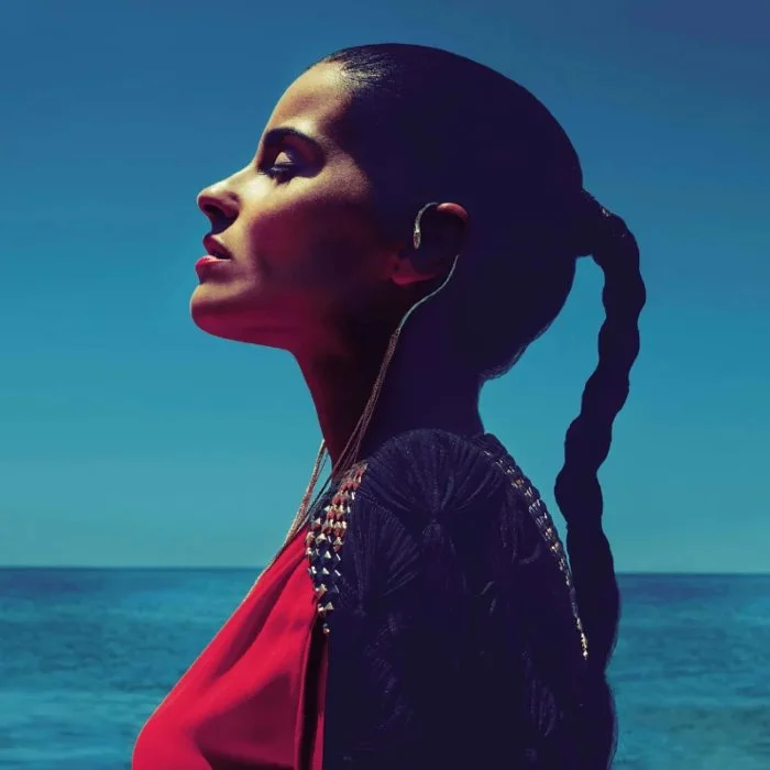 NELLY FURTADO : LA VOIX POP CANADIENNE QUI A CONQUIS LE MONDE