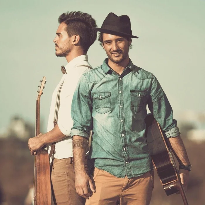FRÉRO DELAVEGA : BIOGRAPHIE DU DUO FRENCH POP