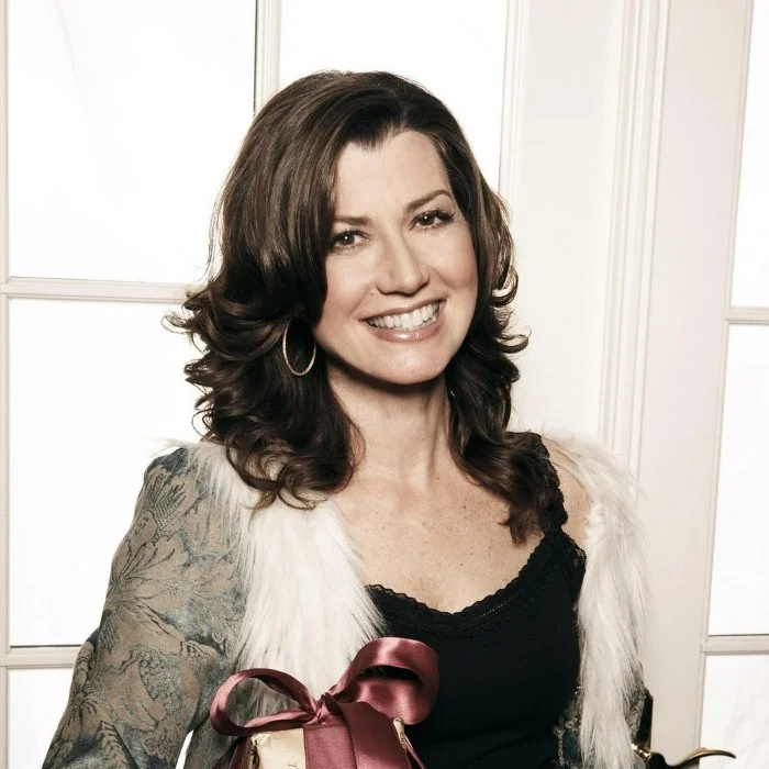 AMY GRANT : LA REINE DE LA MUSIQUE CHRÉTIENNE CONTEMPORAINE