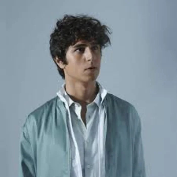 KAZY LAMBIST : L'ÉLECTRO POP MÉDITERRANÉENNE