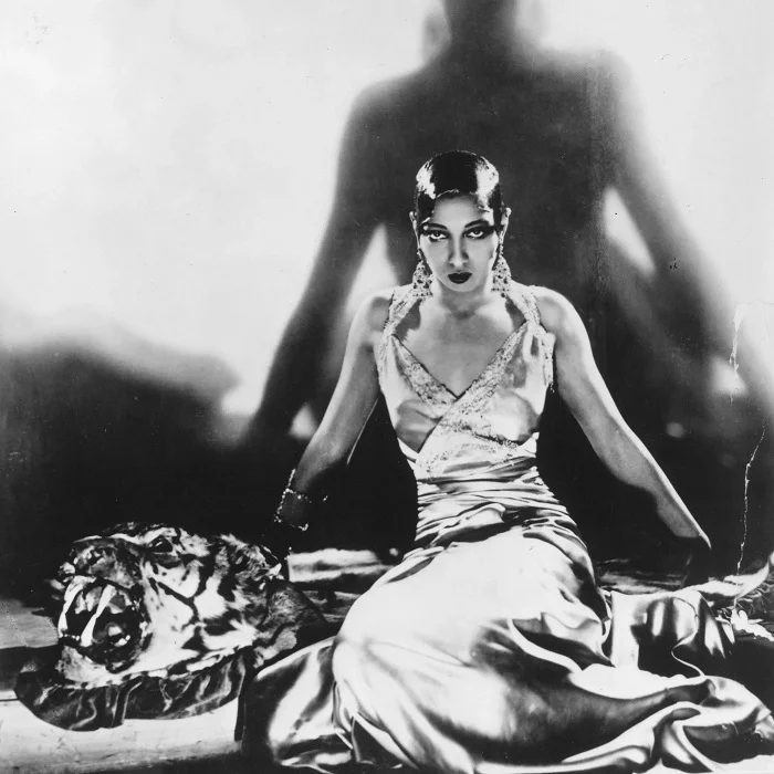 JOSÉPHINE BAKER : L'ÉTOILE DU CABARET ET DES DROITS