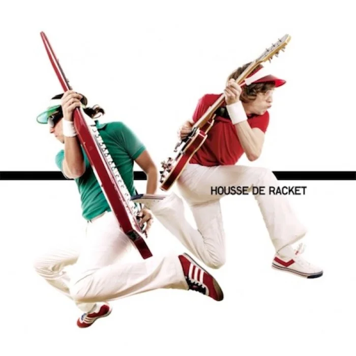 HOUSSE DE RACKET : DUO ÉLECTRO-POP FRANÇAIS INCONTOURNABLE