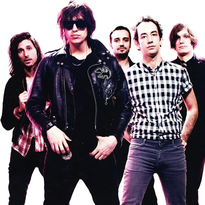 THE STROKES : LE RENOUVEAU DU ROCK NEW-YORKAIS