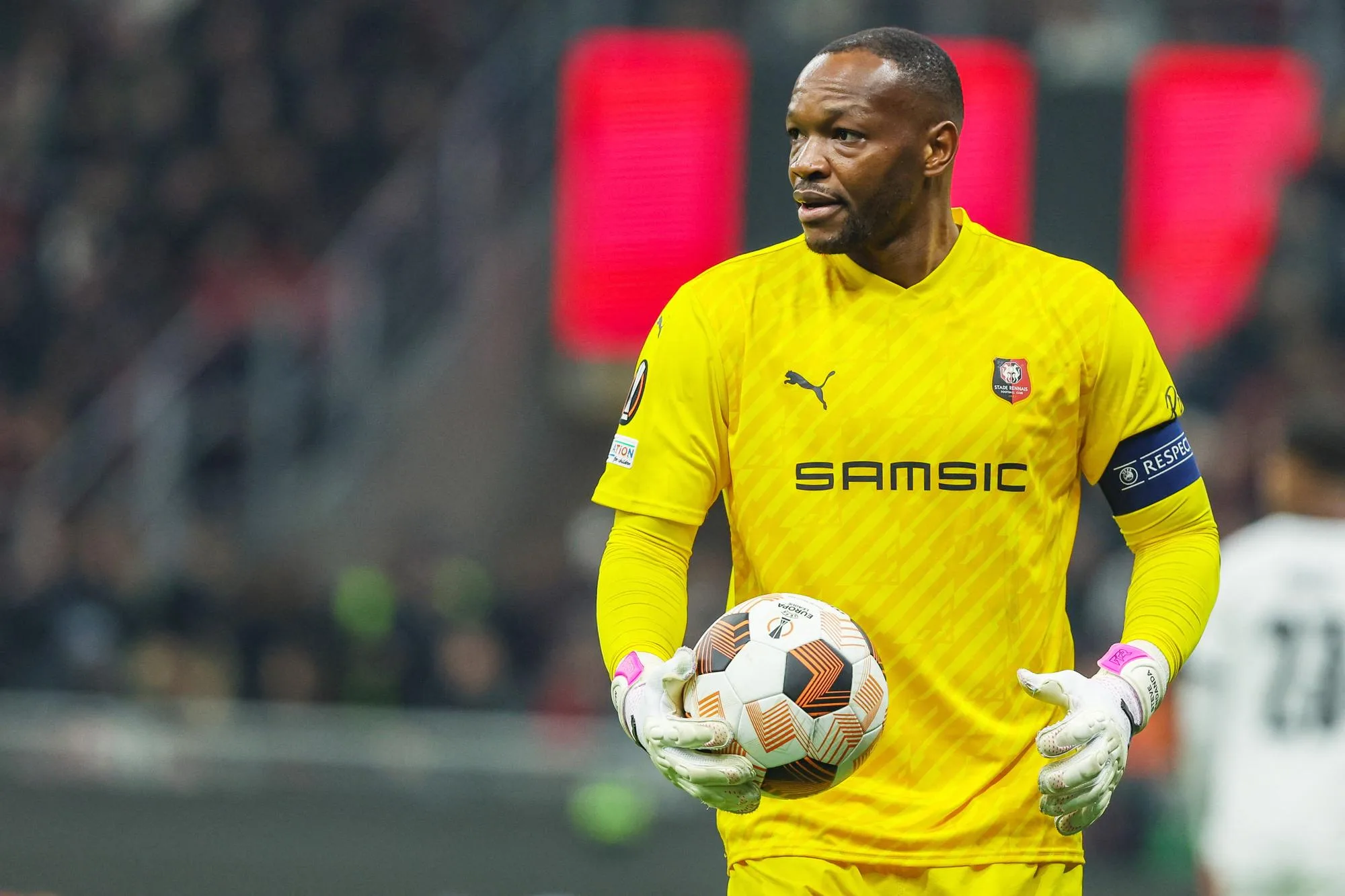 DANS « LES JOURS D’APRÈS », L’ANCIEN FOOTBALLEUR STEVE MANDANDA RACONTE LA PETITE MORT DU SPORTIF