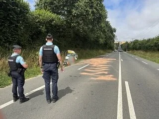 ACCIDENT ENTRE TROIS VOITURES DANS LE CALVADOS: UN HOMME DE 84 ANS TUÉ, ET TROIS AUTRES PERSONNES BLESSÉS DONT UNE GRAVE