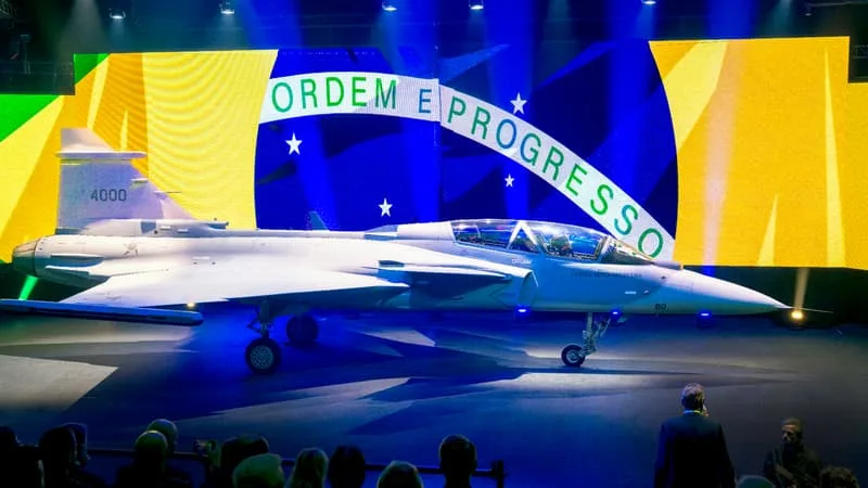 BRASILIA AVAIT PRÉFÉRÉ LES AVIONS SUÉDOIS AU RAFALE FRANÇAIS: LE BRÉSIL ENVISAGE D’ACHETER 20 AVIONS DE CHASSE GRIPEN SUPPLÉMENTAIRES À LA SUÈDE