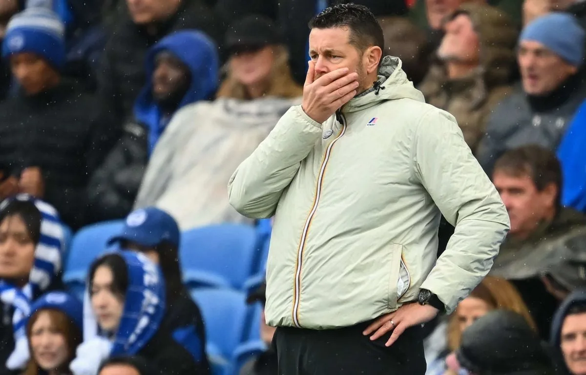 PIERRE SAGE SUR UN SIÈGE ÉJECTABLE À CRYSTAL PALACE APRÈS LA GIFLE REÇUE CONTRE BRIGHTON