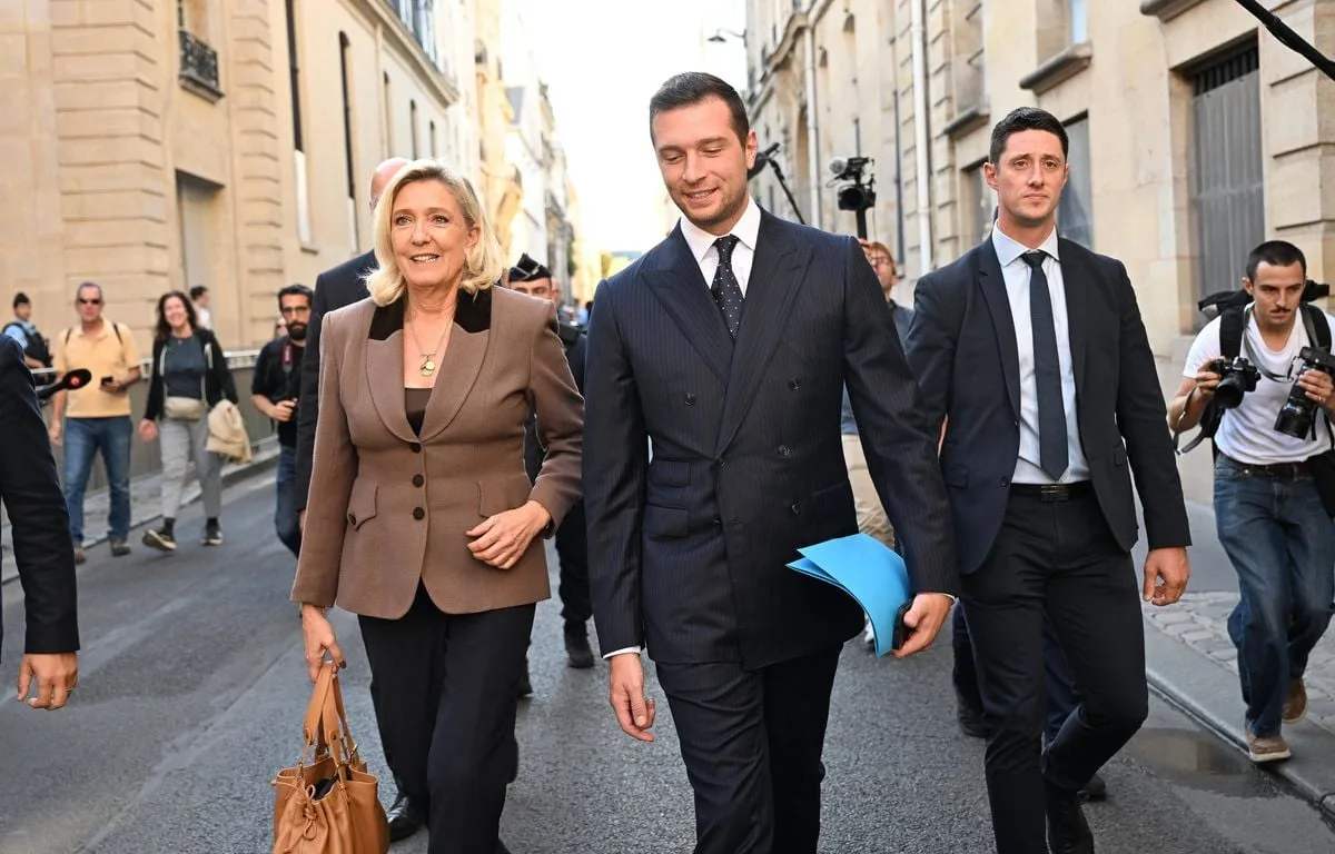 VIOLENCES DU 17 OCTOBRE : LE PEN ET BARDELLA BOYCOTTENT LA RÉUNION DES CHEFS DE PARTI AVEC LECORNU