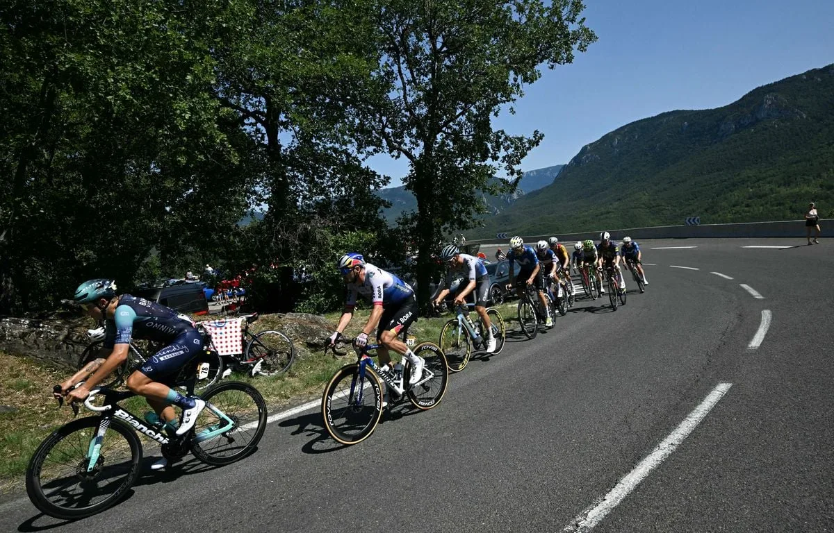 EN DIRECT TOUR DE FRANCE 2026 : ROMAIN GRÉGOIRE ET KÉVIN VAUQUELIN PEUVENT-ILS NOUS FAIRE UN ÉNORME COUP À FOIX ?… SUIVEZ LA 4E ÉTAPE AVEC NOUS…