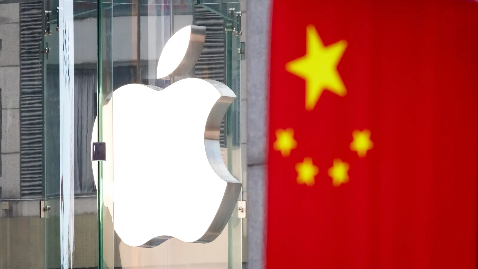 FACE À LA FLAMBÉE DES PRIX DE LA MÉMOIRE, APPLE TESTE UNE SOLUTION CHINOISE SOUS L’ŒIL DE WASHINGTON
