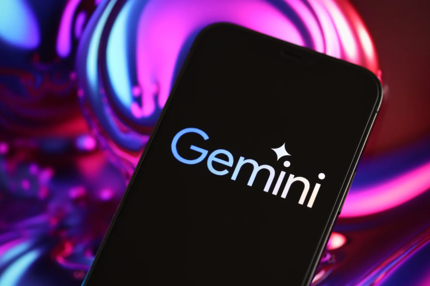 GEMINI EN PANNE : DES CENTAINES DE SIGNALEMENTS ET AUCUNE RÉPONSE DE GOOGLE