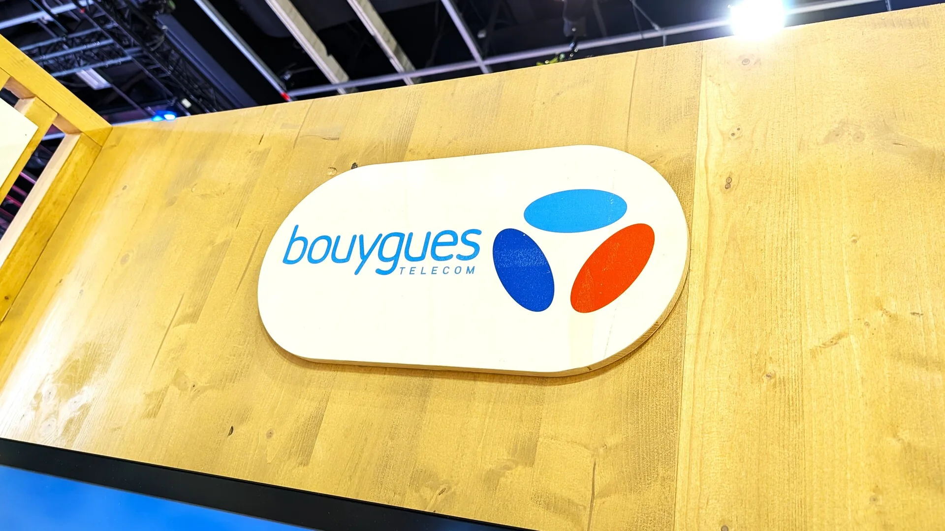 VOTRE TÉLÉPHONE EST MOINS CHER CHEZ LE CONCURRENT ? BOUYGUES TELECOM VOUS REMBOURSE LA DIFFÉRENCE