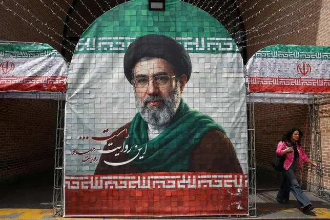 COMMENT LA CIA ET LE MOSSAD TENTENT DE RETROUVER MOJTABA KHAMENEI
