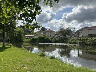 « ÇA FAIT RÈGLEMENTS DE COMPTES À OK CORRAL » : DE NOUVELLES ÉLECTIONS MUNICIPALES DANS CETTE COMMUNE DE MAINE-ET-LOIRE