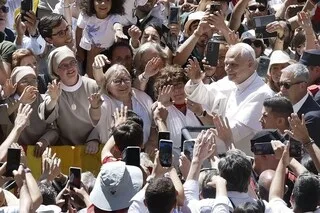 L’ÉGLISE LANCE UN APPEL AUX DONS POUR FINANCER LE VOYAGE DU PAPE EN FRANCE