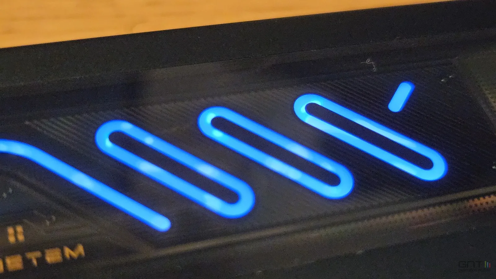 TEST REDMAGIC ASTRA 2 : LA TABLETTE GAMING AVEC REFROIDISSEMENT LIQUIDE !