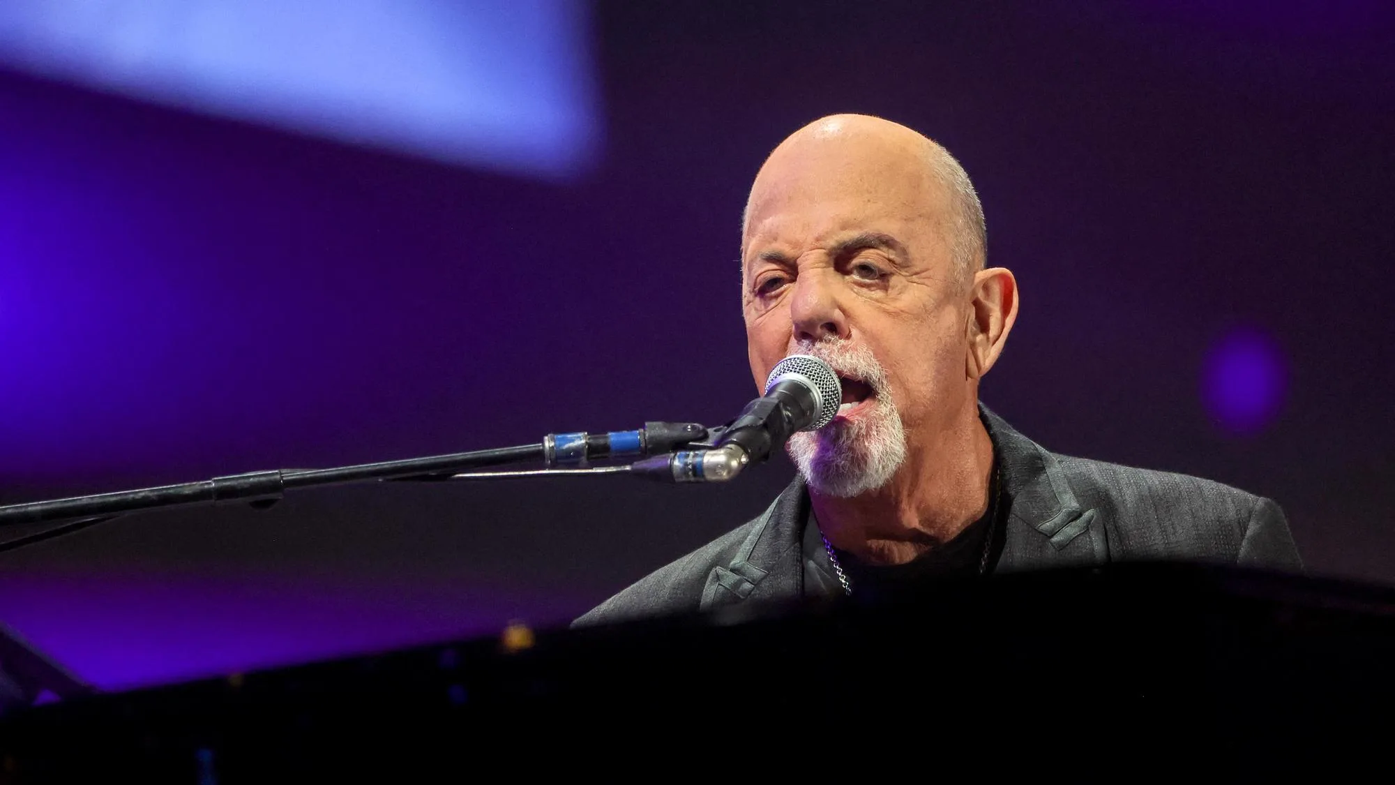BILLY JOEL VA AVOIR DROIT À SON BIOPIC, MAIS LE CHANTEUR N’EST PAS DU TOUT D’ACCORD