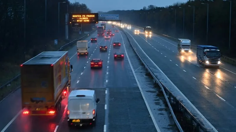 FAUDRA-T-IL VRAIMENT PAYER 125 EUROS POUR PRENDRE CES ROUTES EMPRUNTÉES PAR DES MILLIONS D’AUTOMOBILISTES?