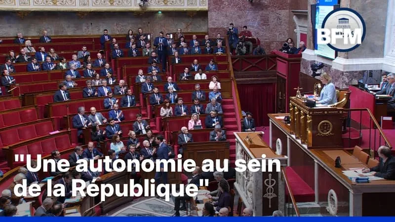 CORSE: L’ASSEMBLÉE NATIONALE APPROUVE LE PRINCIPE D’UNE « AUTONOMIE » DE L’ÎLE DE BEAUTÉ