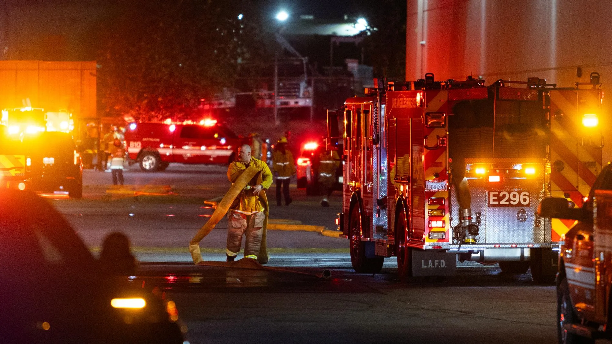 UN HÉLICOPTÈRE DE LA TÉLÉVISION AMÉRICAINE S’ÉCRASE À LOS ANGELES ET FAIT PLUSIEURS MORTS