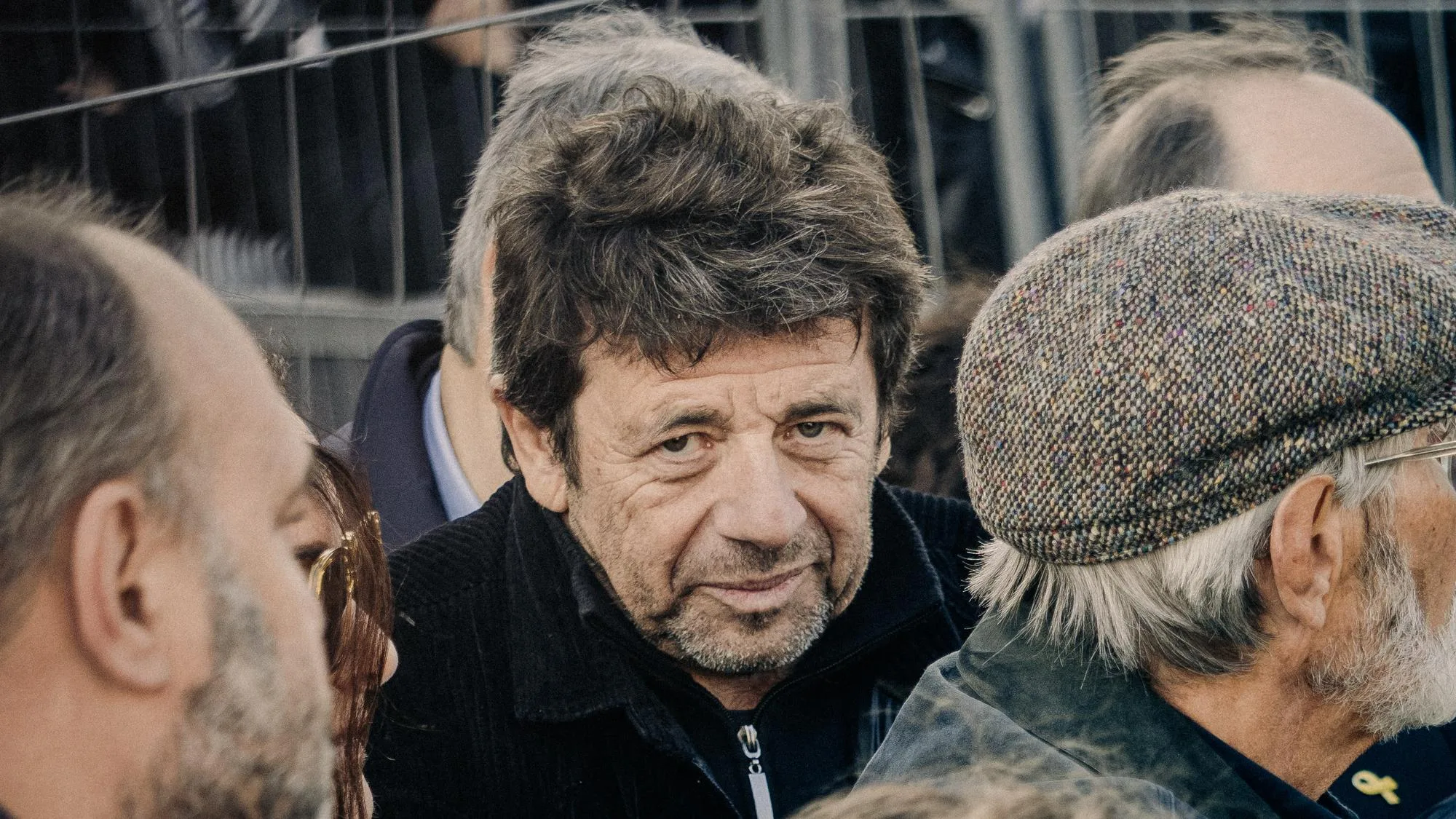 TOURNÉE DE PATRICK BRUEL : DANS QUELLES CONDITIONS LES CONCERTS DE L’ARTISTE POURRAIENT-ILS ÊTRE INTERDITS ET PAR QUI ?