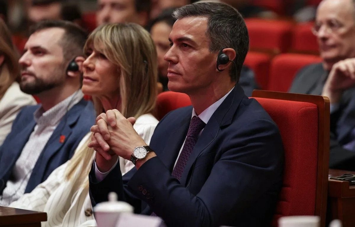 ESPAGNE : BEGOÑA GÓMEZ, L’ÉPOUSE DU PREMIER MINISTRE, A INTERDICTION DE QUITTER LE PAYS