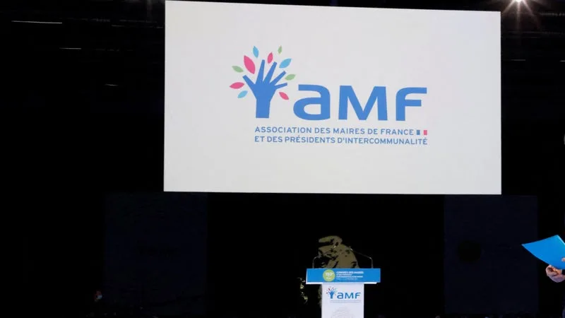 « NOUS DÉFENDONS NOS VALEURS À VISAGE DÉCOUVERT »: LES MAIRES DU FINISTÈRE APPELLENT À DES RASSEMBLEMENTS