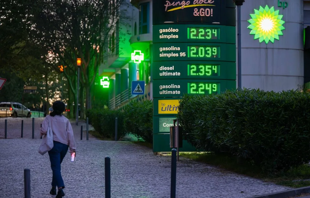 GUERRE AU MOYEN-ORIENT : LE PORTUGAL PRÊT À TAXER LES SUPERPROFITS DU SECTEUR DE L’ÉNERGIE