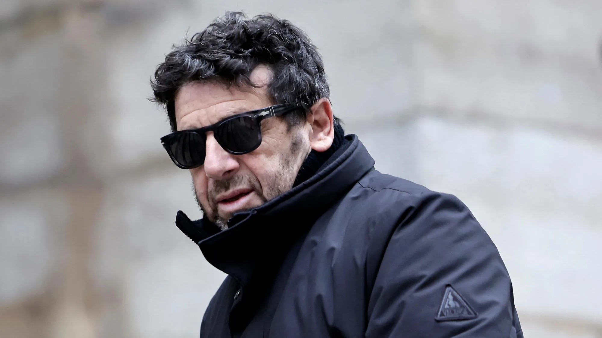 PATRICK BRUEL EN GARDE À VUE DANS LE CADRE DE PLUSIEURS PLAINTES POUR VIOLS ET AGRESSIONS SEXUELLES