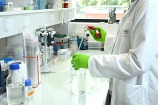 CES ITALIENS PORTENT LE MÊME NOM DE FAMILLE ET SE RÉUNISSENT CHAQUE ANNÉE POUR ÊTRE ÉTUDIÉS DE PRÈS PAR LA SCIENCE