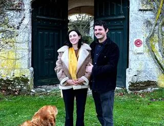 « ON NE VOULAIT PAS PASSER À CÔTÉ » : ILS ABANDONNENT LEUR VIE PARISIENNE POUR SAUVER UN CHÂTEAU ET L’OUVRIR AU PUBLIC