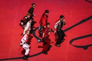 POURQUOI LE GROUPE DE K-POP BTS A-T-IL RENONCÉ À PARTICIPER AUX GRAMMY AWARDS EN 2027 ?