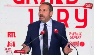 VIOLENCES DU 17 OCTOBRE : SÉBASTIEN CHENU ÉVOQUE « UN ÉTAT COMPLÈTEMENT DÉPASSÉ » ET CHARGE LA FRANCE INSOUMISE