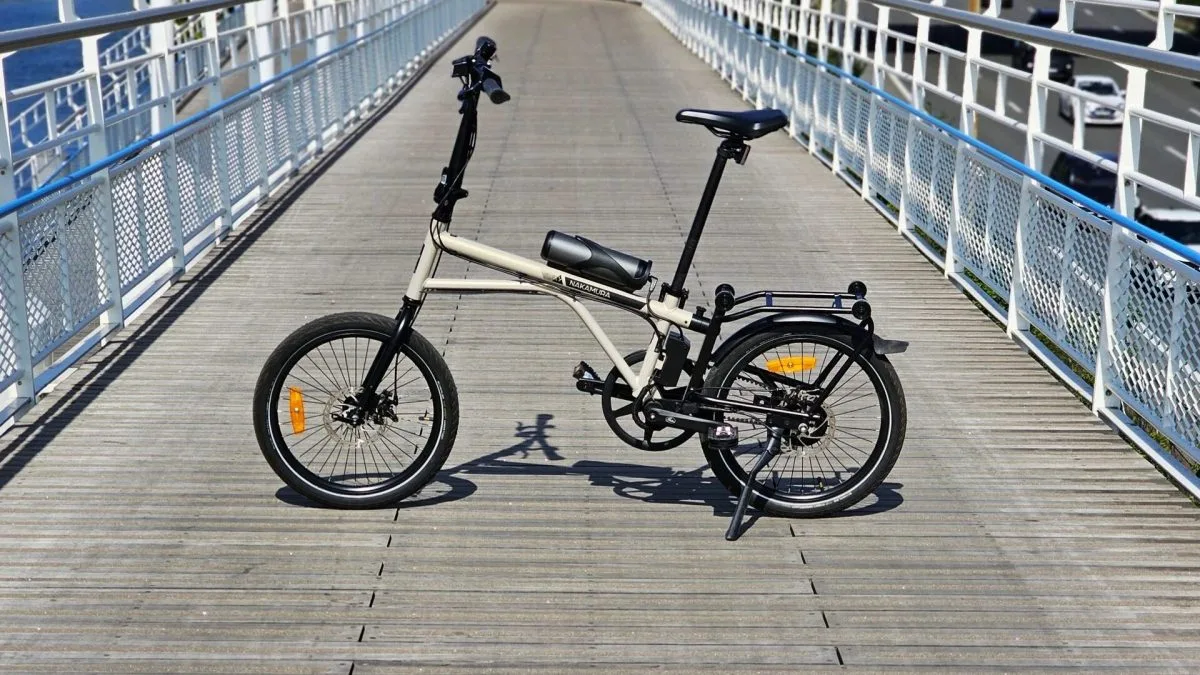 LE VÉLO ÉLECTRIQUE COMPACT ET PLIANT FLEXY BOOST D’INTERSPORT EST 300 € MOINS CHER