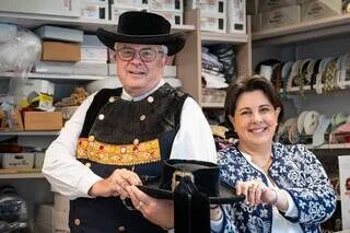 L’HISTOIRE. CE CHAPEAU BRETON ANCIEN, DÉNICHÉ PAR HASARD DANS LE DÉSERT DE L’OREGON, EST DE RETOUR À QUIMPER