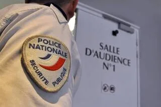VAL-D’OISE : UNE FEMME DE 24 ANS ÉCROUÉE POUR LE MEURTRE D’UN JEUNE HOMME CRIBLÉ DE BALLES