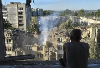 CARTE. GUERRE EN UKRAINE : DES FRAPPES RUSSES FONT PLUSIEURS MORTS, UN CRATÈRE EN POLOGNE… LE POINT DU JOUR