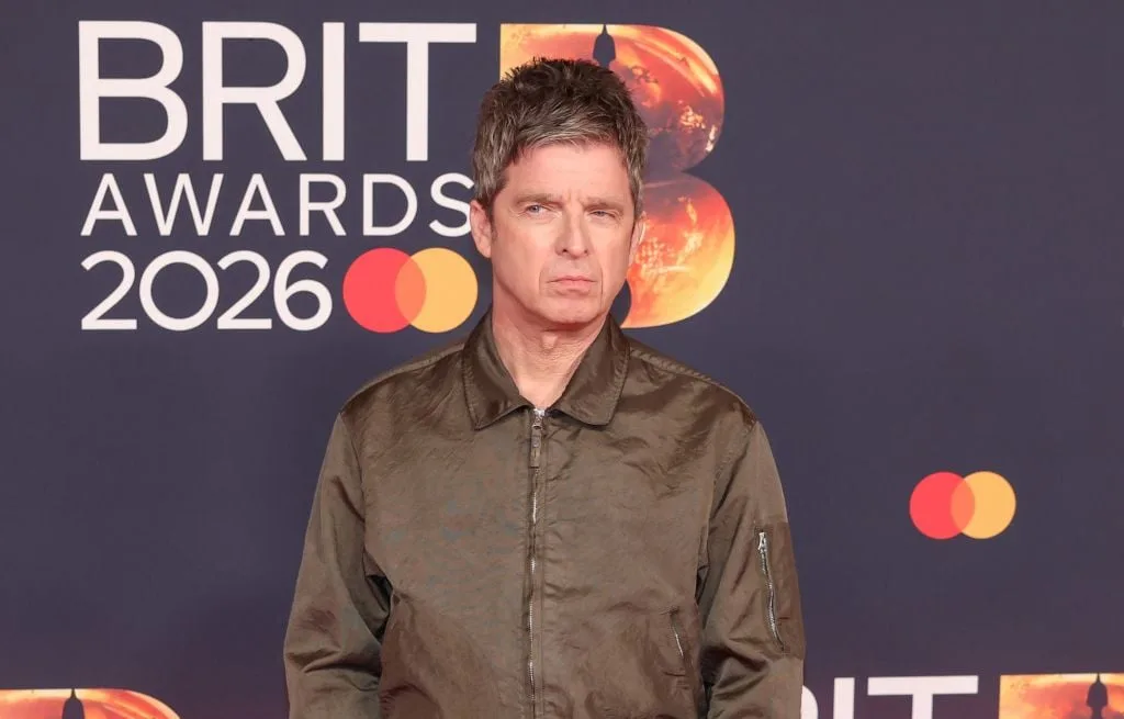 « CES GENS N’ONT RIEN À VOIR AVEC LE FOOTBALL » : NOEL GALLAGHER BOYCOTTE LA MI-TEMPS DE LA FINALE DU MONDIAL 2026