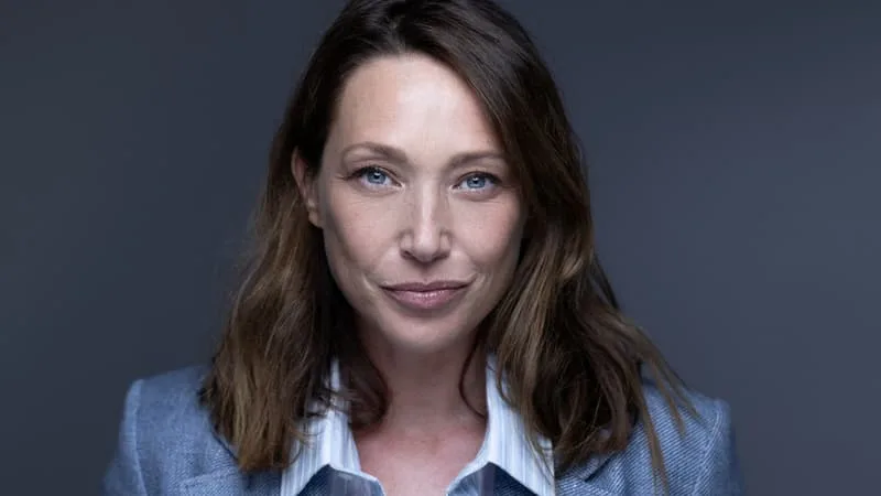 LAURA SMET ET LE GROUPE THE PENELOPES VONT SORTIR UNE CHANSON EN HOMMAGE À NATHALIE BAYE