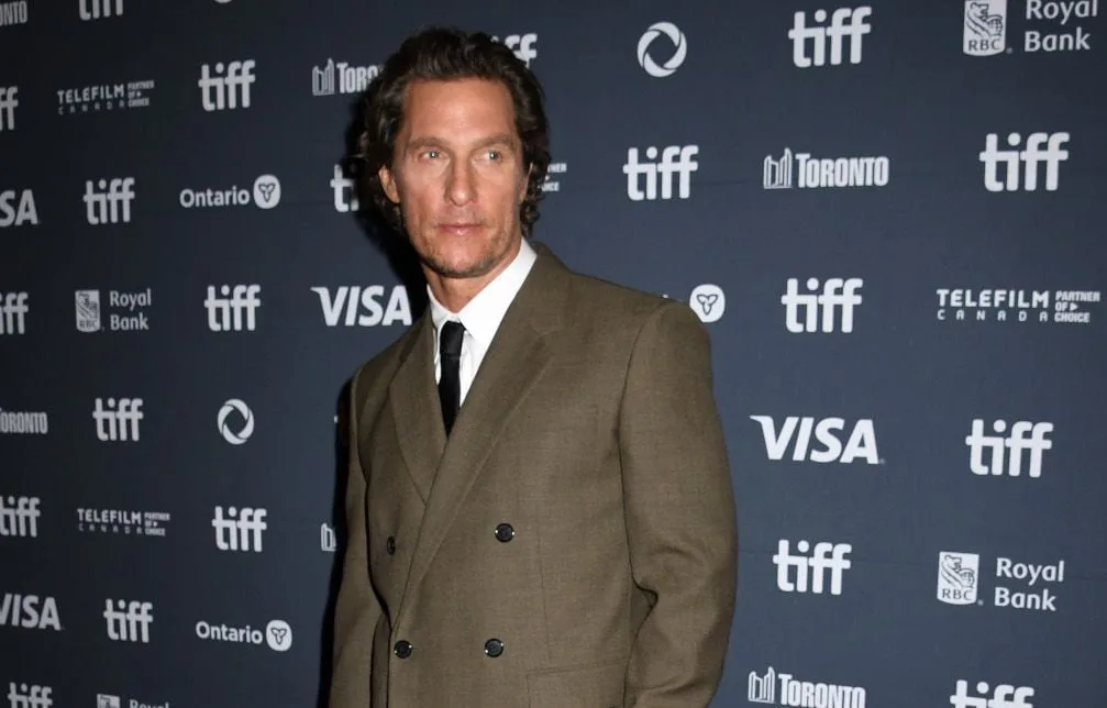 MATTHEW MCCONAUGHEY DOIT UNE FIÈRE CHANDELLE À JANET JACKSON
