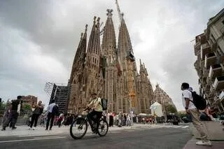 REPORTAGE. « JE NE SAIS PAS SI JE FINIRAI LA SAGRADA FAMÍLIA MOI NON PLUS MAIS JE SUIS HEUREUX D’AVOIR PU Y CONTRIBUER »
