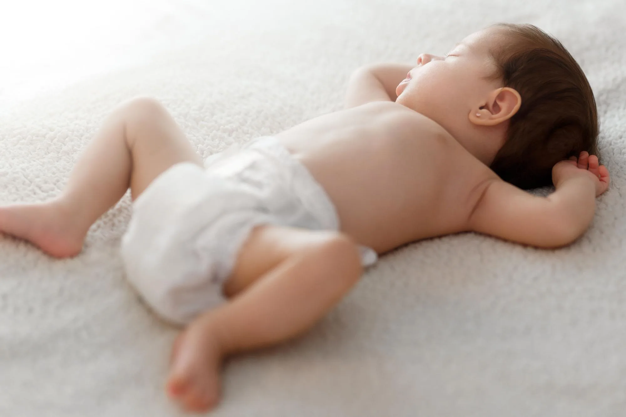 POUR ENCOURAGER LA NATALITÉ, CE RAPPORT PRÉCONISE D’ALLONGER LE CONGÉ DE NAISSANCE ET DE FACILITER LA GARDE