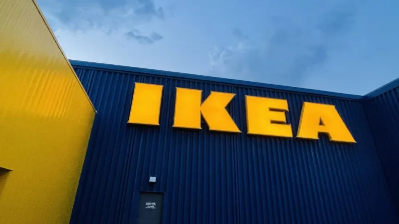 IKEA ANNONCE VOULOIR SUPPRIMER JUSQU’À 303 POSTES EN FRANCE POUR S’ADAPTER « À UNE CONCURRENCE TOUJOURS PLUS FORTE »