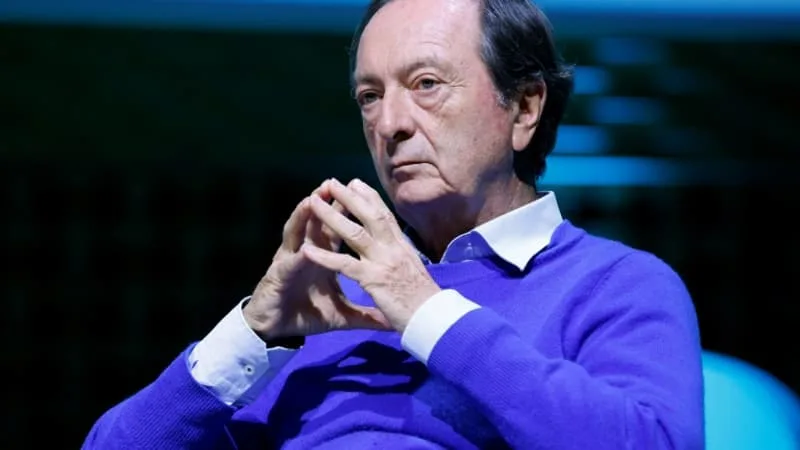 « IL DEVRAIT FAIRE ATTENTION »: APRÈS LES NOUVELLES MENACES DE DROITS DE DOUANE SUR LE VIN FRANÇAIS, MICHEL-EDOUARD LECLERC ASSURE QUE L’EUROPE A LES MOYENS DE RÉPONDRE À TRUMP EN CIBLANT « LES 4.000 ENTREPRISES AMÉRICAINES » PRÉSENTES SUR SON MARCHÉ
