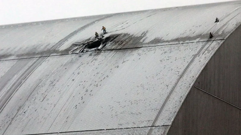 IL MANQUE ENCORE 240 MILLIONS D’EUROS POUR RÉPARER LE DÔME DE TCHERNOBYL: LA FRANCE ET LE G7 ONT DÉJÀ MIS AU POT MAIS VEULENT MOBILISER APRÈS LES DÉGÂTS CAUSÉS PAR UN DRONE RUSSE