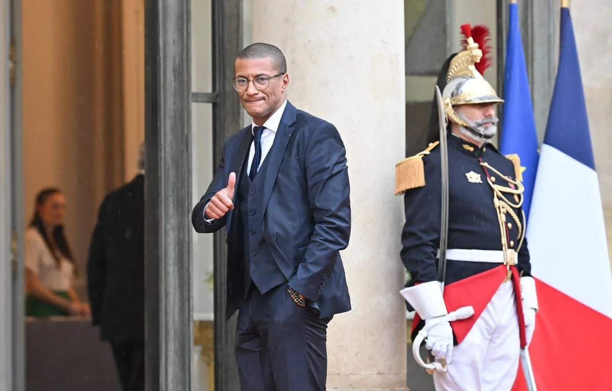 PRÉSIDENTIELLE 2027 : LE MAIRE DE SAINT-OUEN KARIM BOUAMRANE SE LANCE À SON TOUR DANS LA COURSE À L’ÉLYSÉE