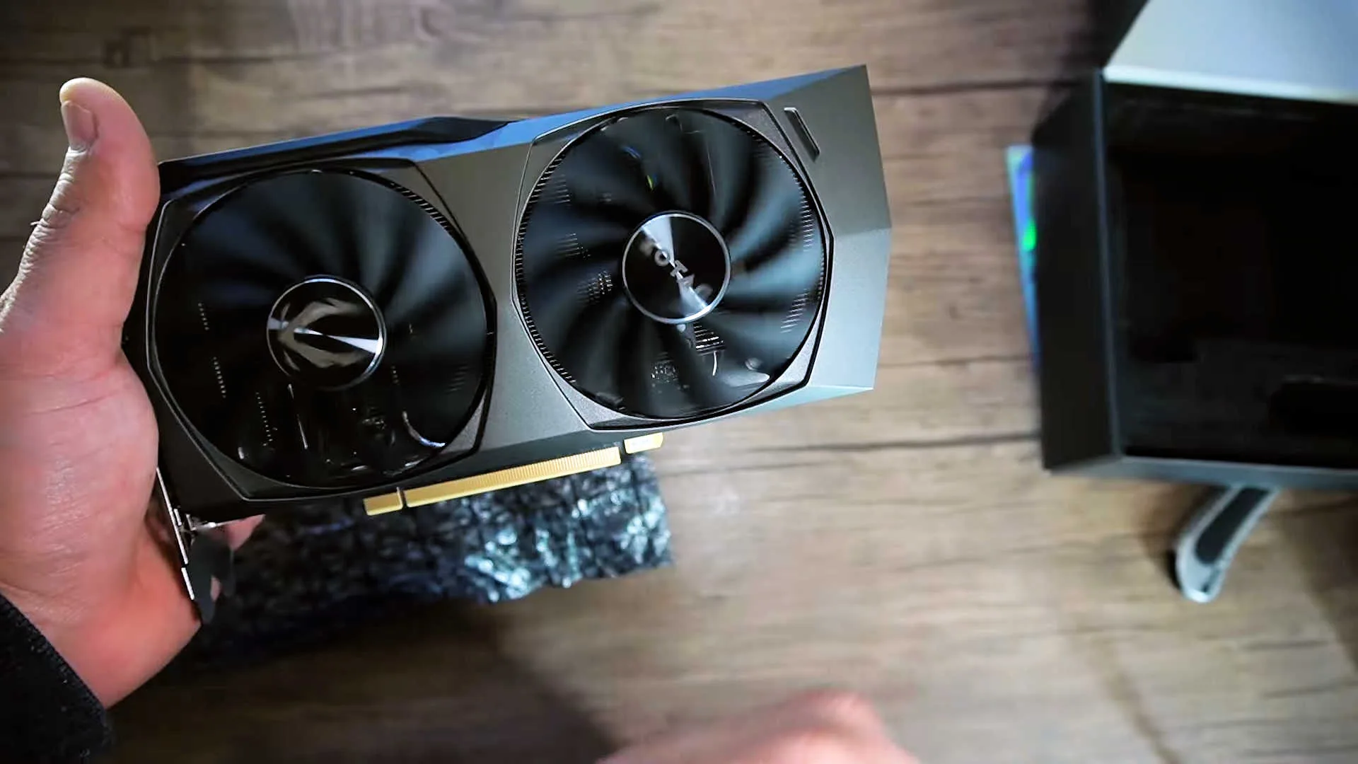 LA GEFORCE RTX 3060 EST DE RETOUR À PLUS DE 300 EUROS… MAIS PAS ENCORE EN FRANCE