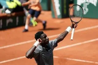 ROLAND-GARROS. À 17 ANS, KOUAME DEVIENT LE PLUS JEUNE JOUEUR À ATTEINDRE LE 3E TOUR D’UN GRAND CHELEM DEPUIS… NADAL